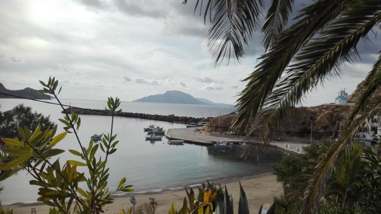 Arkasa Karpathos Seafront Paradisos Foinikion Exterior photo